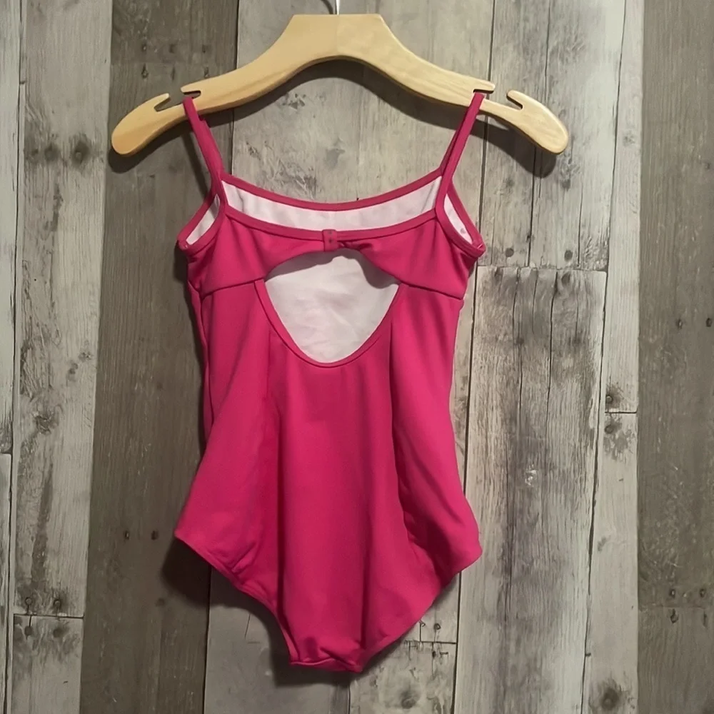 Bloch girls fushia leotard 8/10